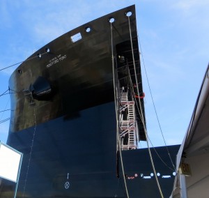 USNS Montford Point