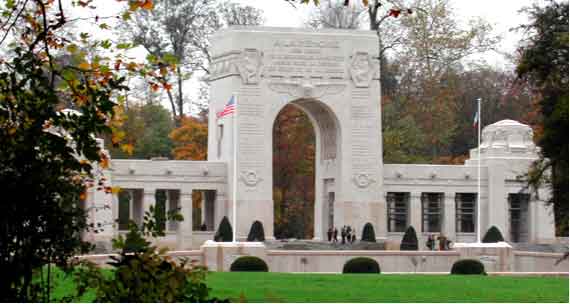 Memorial to the La Fayette Squadron (Credit: www.souvenir-francais-92.org)