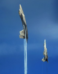 going-vertical-f-22-f-15