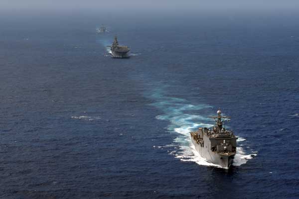 Kearsarge Amphibious Ready Group (ARG) executes a column maneuver. (Credit: US Naval Forces Europe, 6th Fleet Public Affairs 9/10/10)